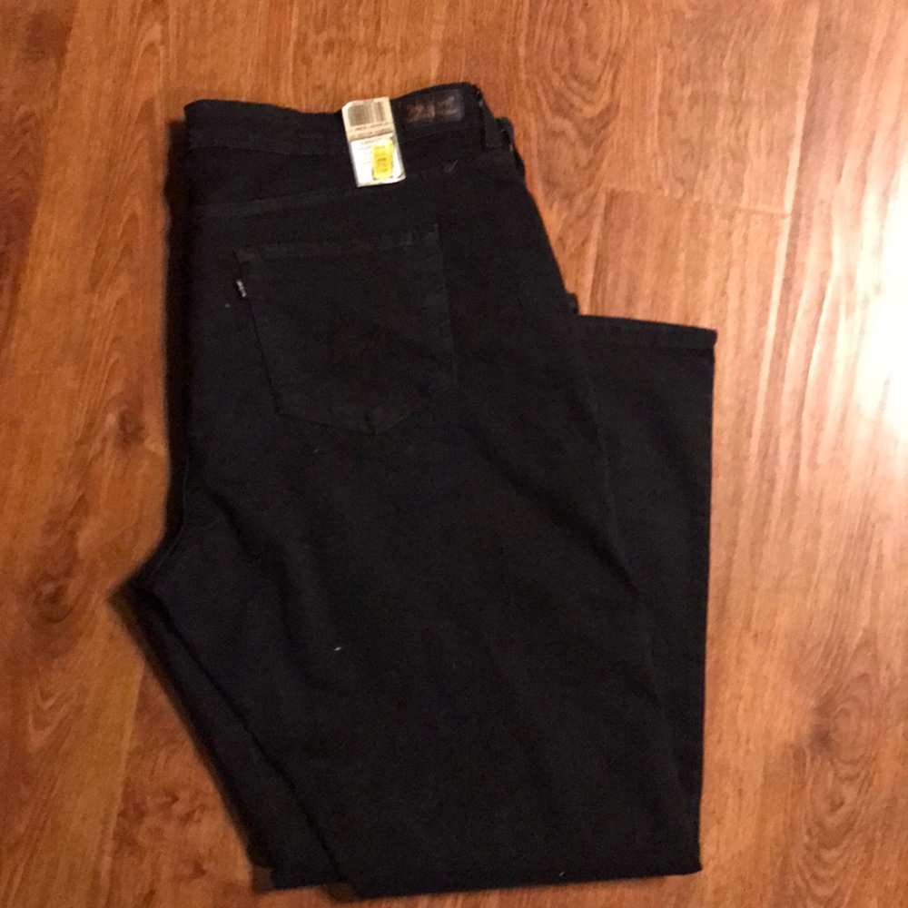 Levi's sSlim Black Jeans